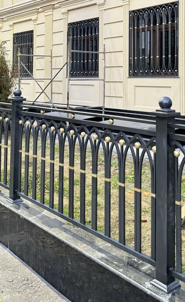 Gold Top Boundary Railing - Karachi Metal Art