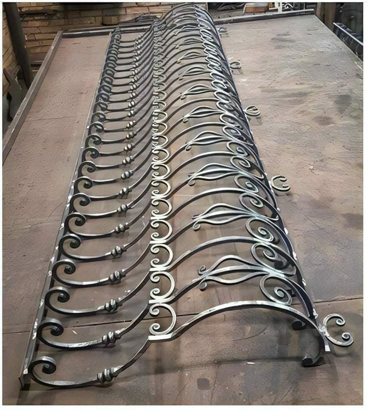 Curved Metal Boundary Grill - Karachi Metal Art