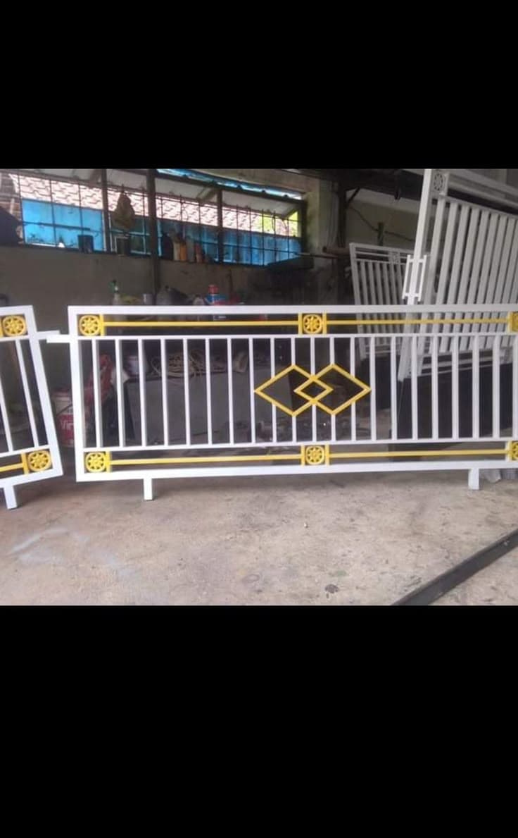 Terrace Boundary Railing - Karachi Metal Art