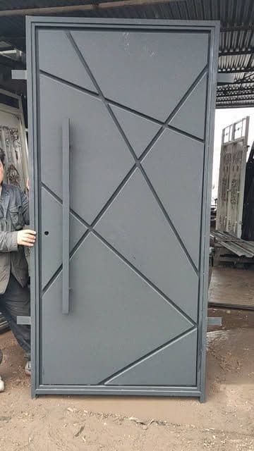 Minimal Grey Metal Door - Karachi Metal Art