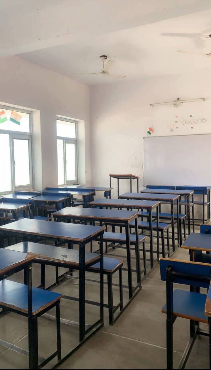 Full Classroom Desk Arrangement - Karachi Metal Art
