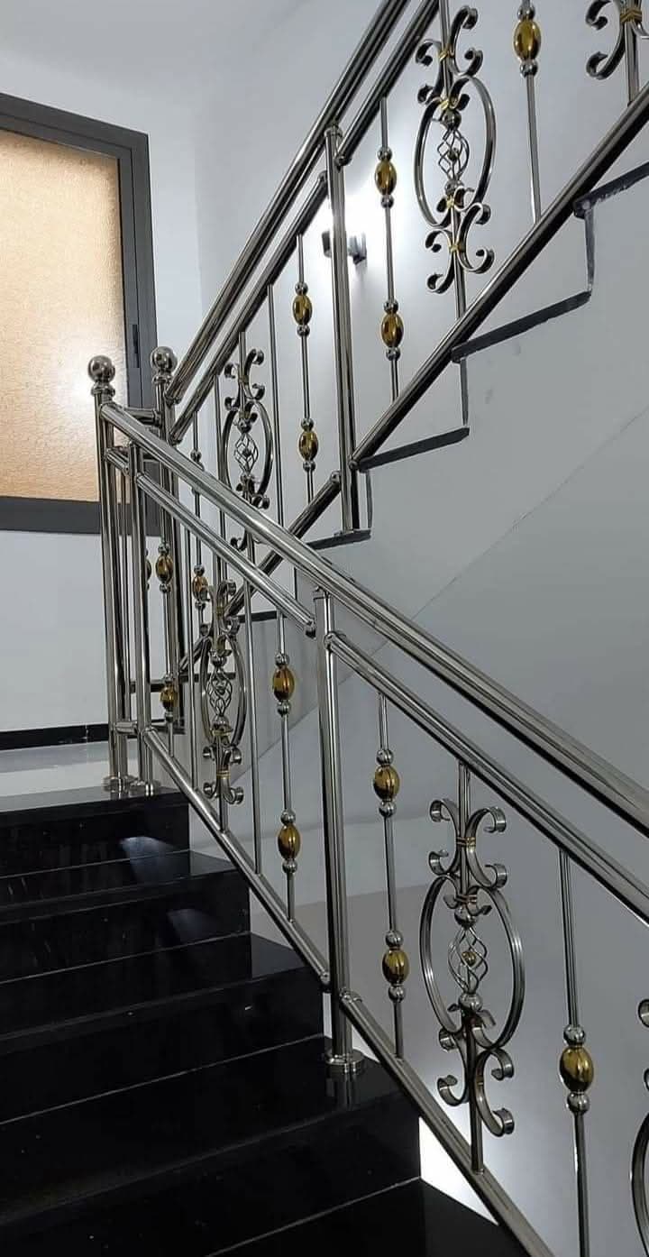 Minimal Black Stair Railing - Karachi Metal Art