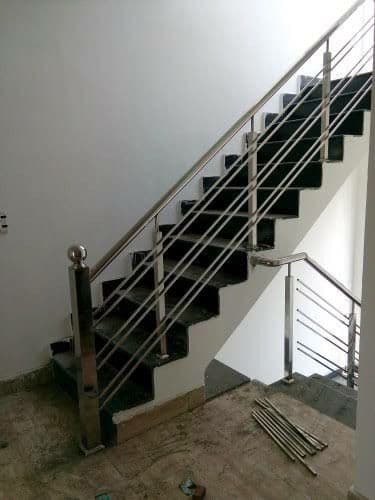 Modern Slim Stair Railing - Karachi Metal Art
