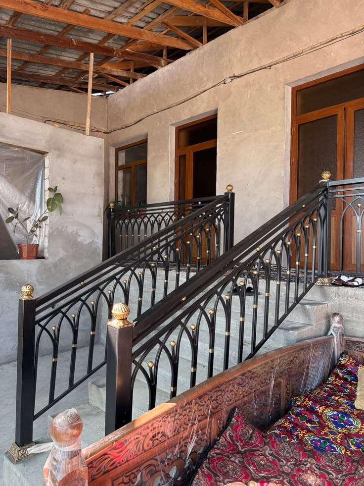 Ornate Multi-Level Stair Railing - Karachi Metal Art